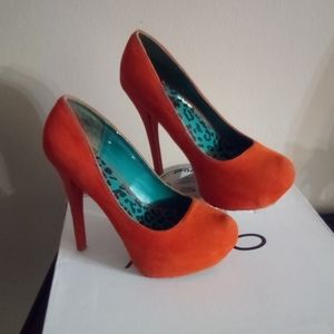Orange women shoe